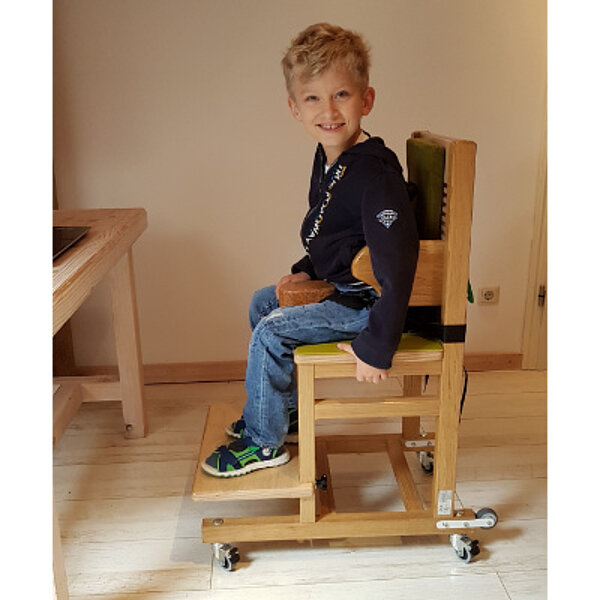 BenEdi Sitzhilfen Therapiestuhl FiNiFuchs kreativ in holz BenEdi Sitzhilfen Therapiestuhl FiNiFuchs kreativ in holz