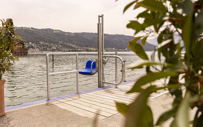 Delphin-Poollift