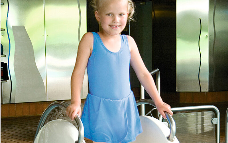 suprima Badeanzug Kinder mit Behinderung FiNiFuchs