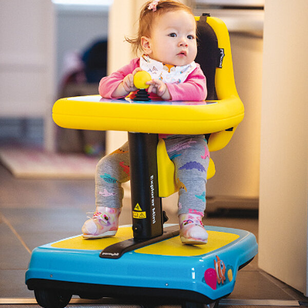 Kinderhilfsmittel Explorer Mini_FiNiFuchs Permobil Kinderrollstuhl Kinderhilfsmittel Explorer Mini_FiNiFuchs Permobil Kinderrollstuhl
