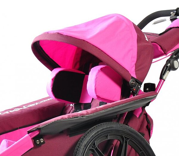 xROVER M Rehabuggy RehaKinder Behinderung Rehakarre Rehafahrradanhänger FiNiFuchs