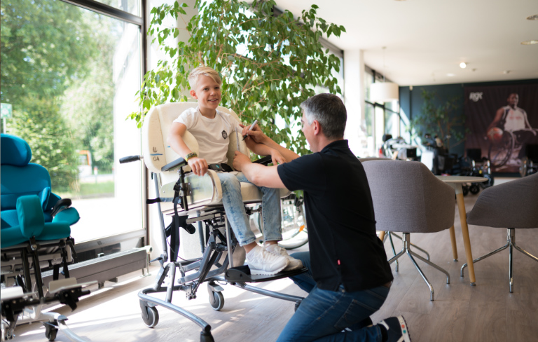 FINiFuchs-Sitzschale-Orthopaedietechnik-Sanitaetshaus-Gehrmeyer-Rehatechnik FINiFuchs-Sitzschale-Orthopaedietechnik-Sanitaetshaus-Gehrmeyer-Rehatechnik