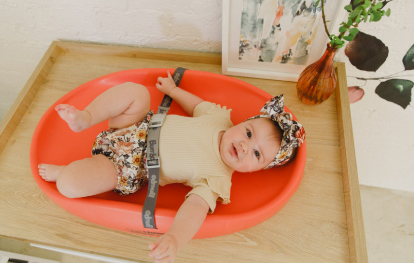 Wickeltisch Wickelunterlage Wickelauflage baby Kinder mit Behinderung Bumbo FiNiFuchs